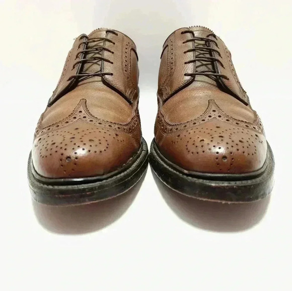 Florsheim Imperial Mens Wingtip Shoes Size 9 D 5 Nail V Cleat Vintage - Picture 4 of 9